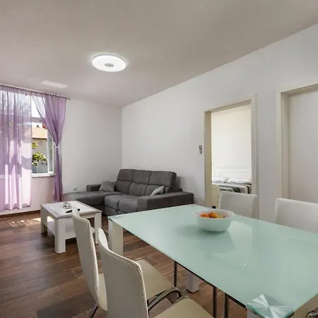 Apartment Fuer 2 Personen Ca 55 Qm In Pula, Istrien Istrische Riviera