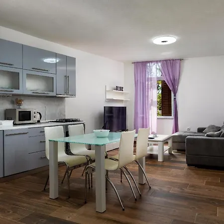 Fuer 2 Personen Ca 55 Qm In Pula, Istrien Istrische Riviera *